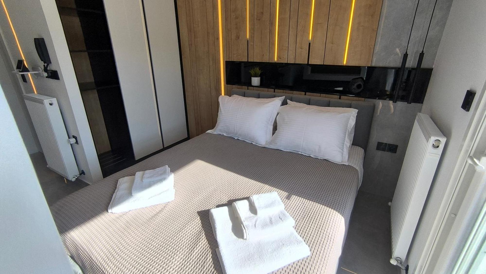 Larisa Absolute Suites, Sky View Smart Home Ngoại thất bức ảnh