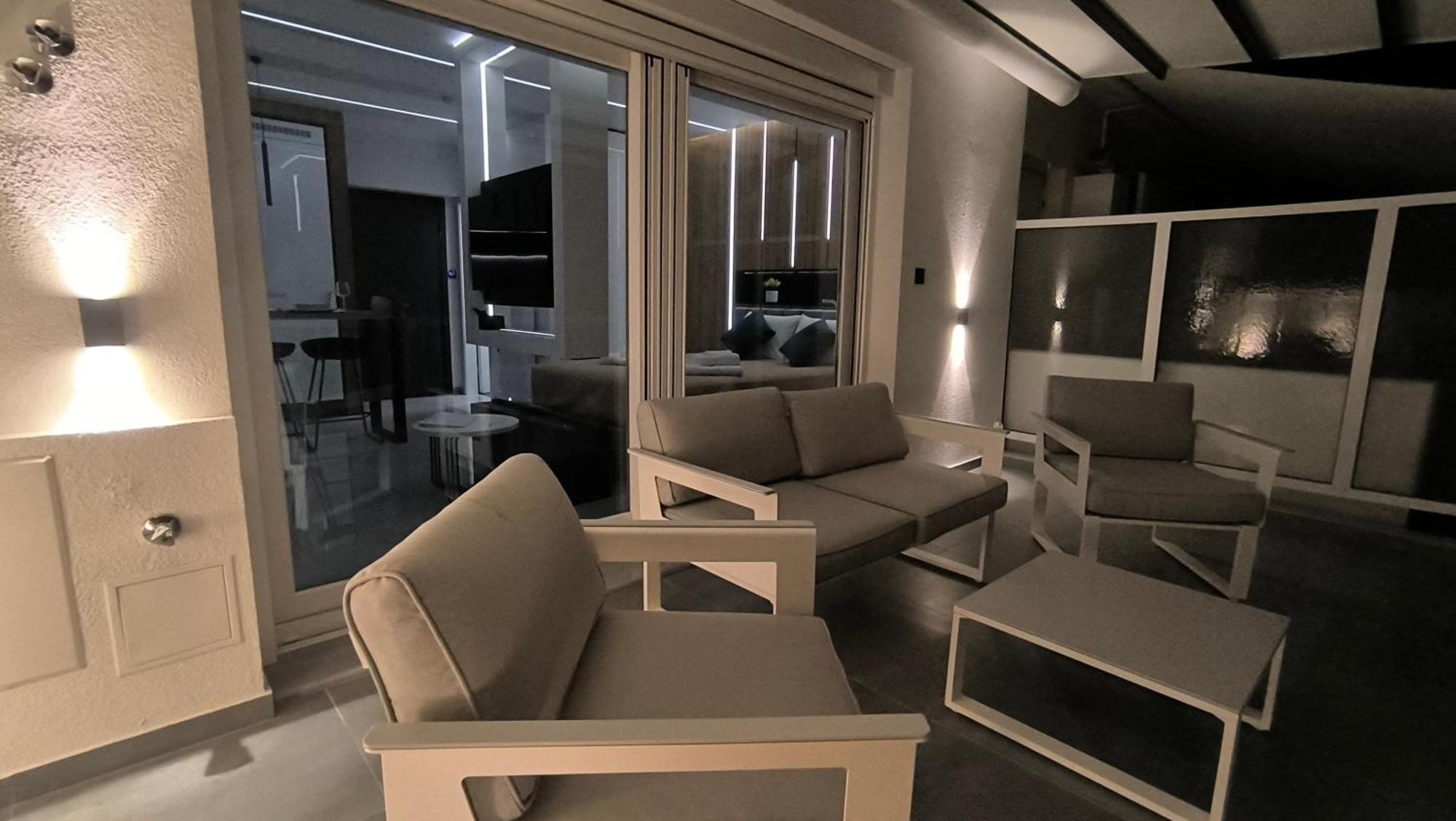 Larisa Absolute Suites, Sky View Smart Home Ngoại thất bức ảnh